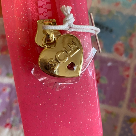 New small jelly pouch in Bubblegum - Picture 3 of 3